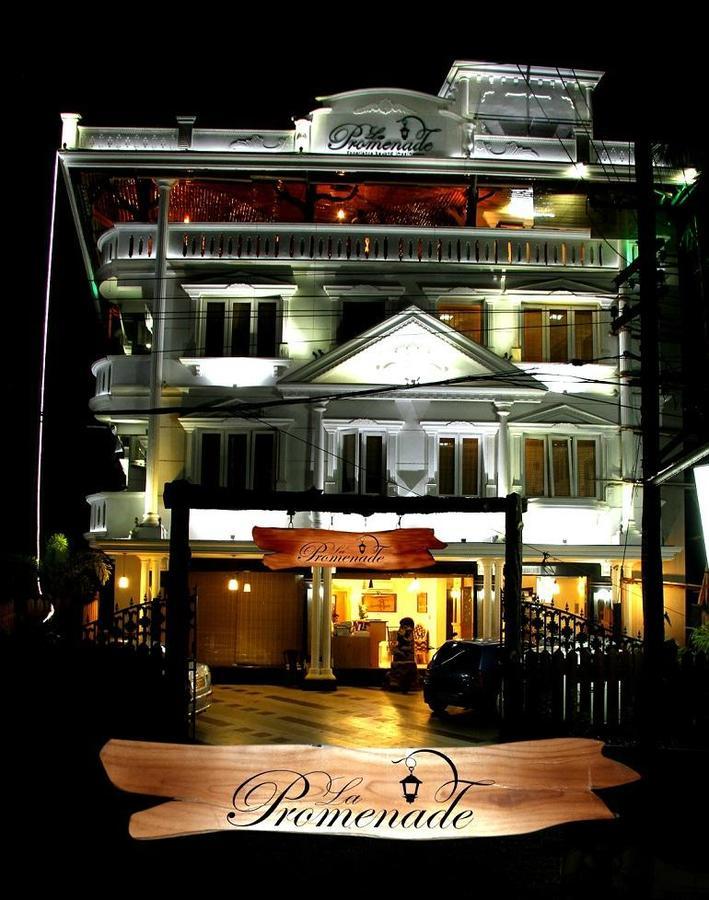 La Promenade Hotel Kovalam Kültér fotó